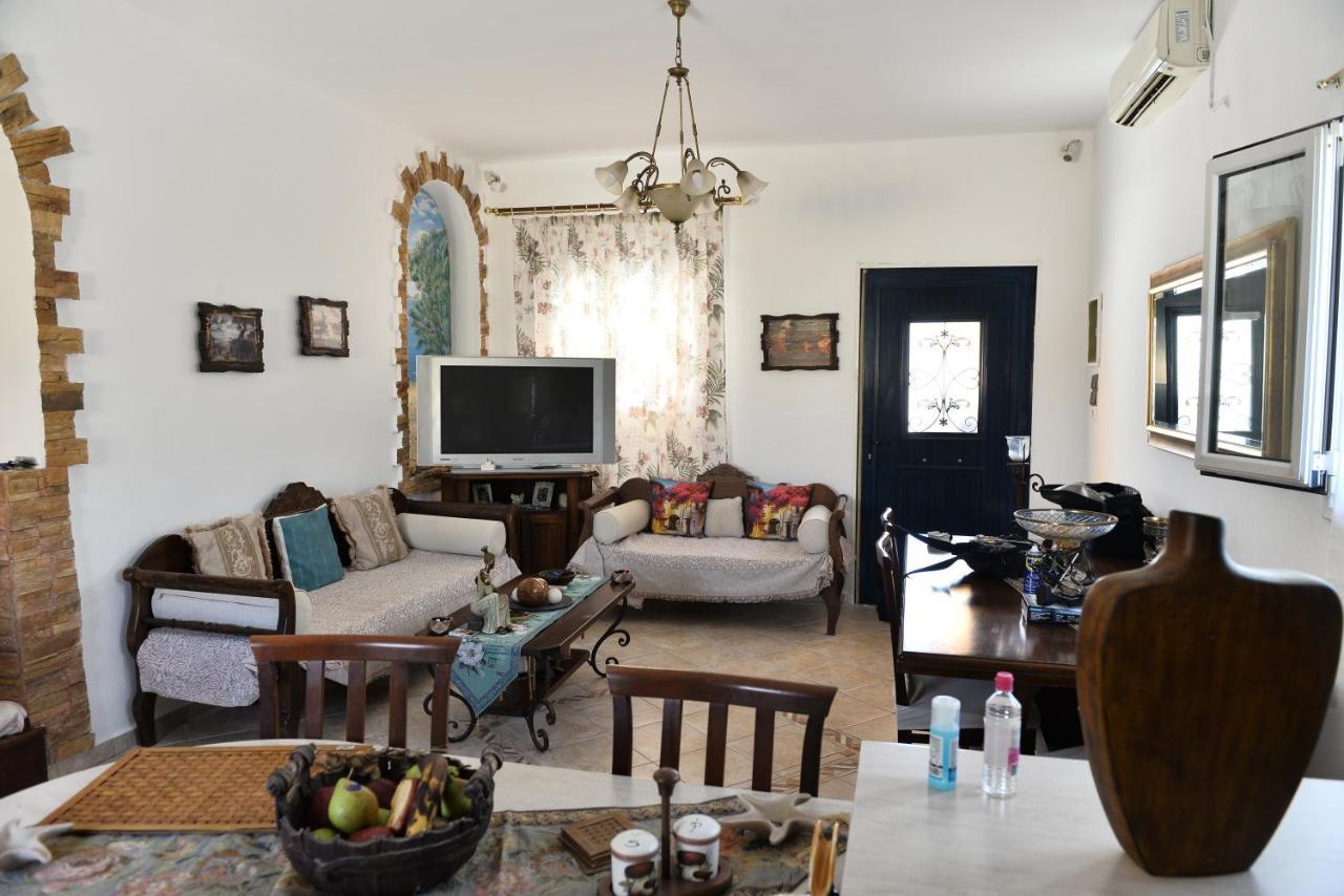Κυκλαδίτικη Βίλα Στην Παραλία Αντώνηδες, Κύθνου Kíthnos Exterior foto
